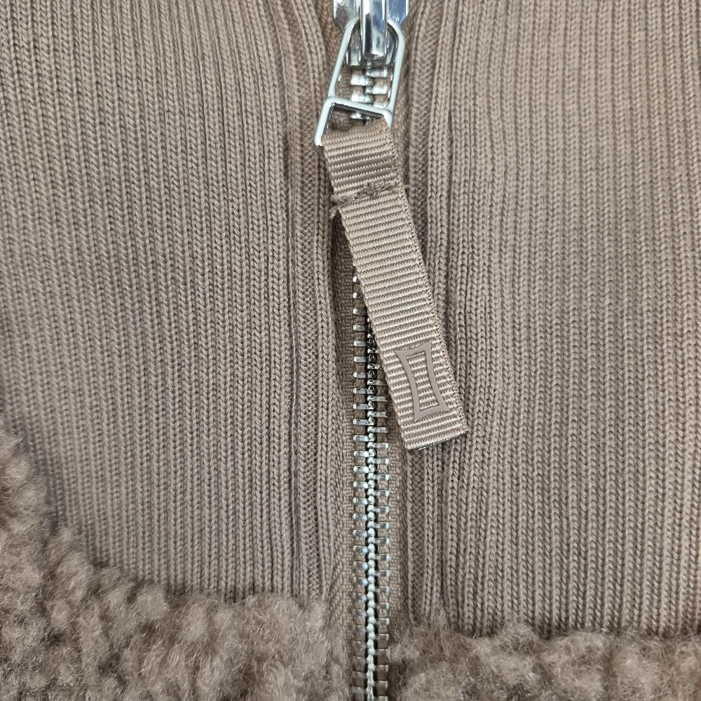 Kit + Ace Taupe Sherpa Full Zip Ribbed Neck And Waist Vest XL - Picture 9 of 12